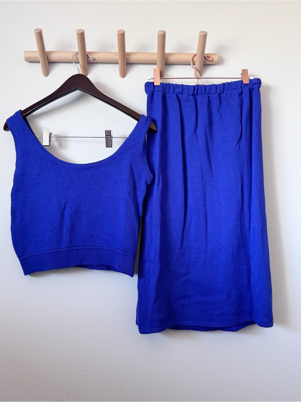 St. John Vibrant Royal Blue Three-Piece Knit Set - Jacket, Top & Skirt - Picture 8 of 8